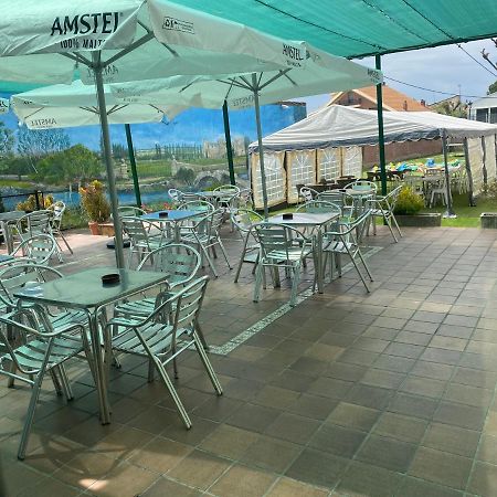 Hostal Restaurante Rio Ubierna Quintanilla-Vivar Exterior foto